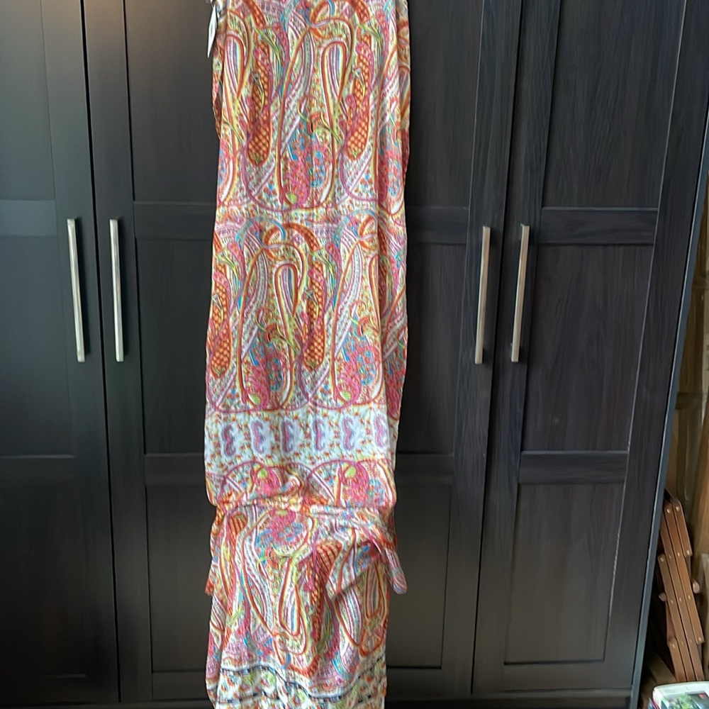 🌹NWT ECHO design of New York Bo-Ho Paisley Floral Fabric scarf or wrap